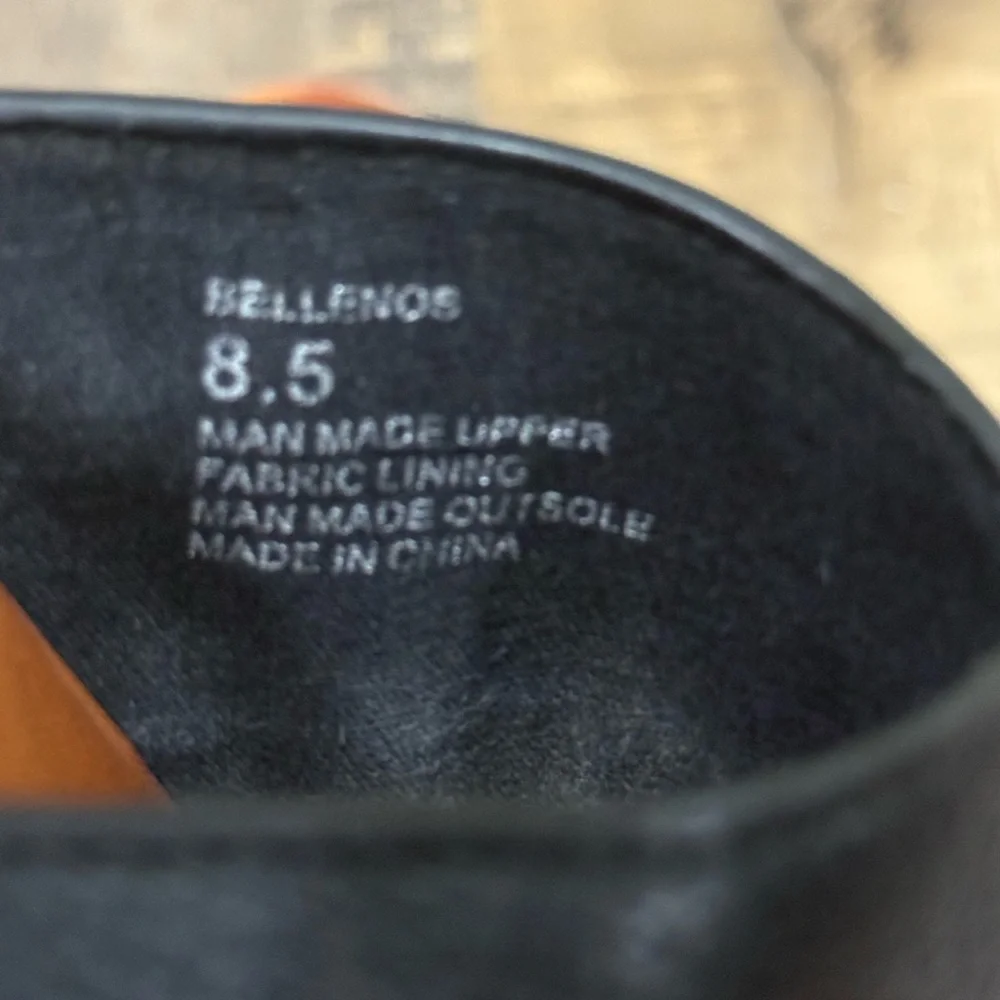 Women's Yellowbox Black Leather Slide Sandals - Classic Comfort - Picture 6 of 6